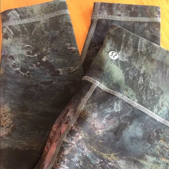 lululemon athletica Pants - LuluLemon yoga leggings green marble